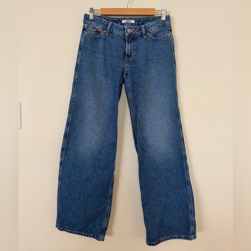 Tommy Hilfiger Flare Blue Jeans. J008
